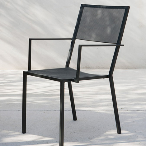 Unopiu Conrad Armlehnstuhl